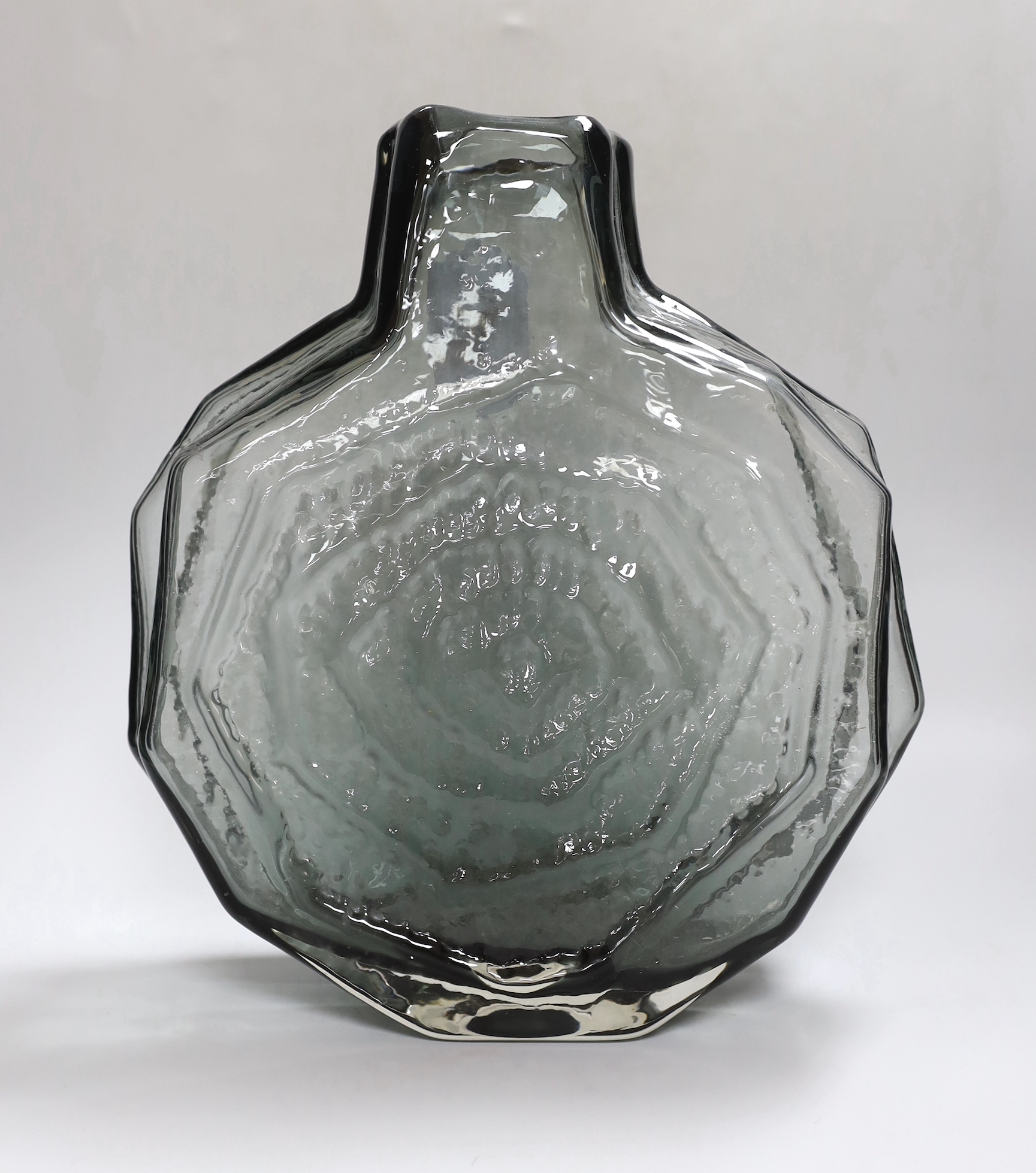 A Whitefriars willow Banjo glass vase, 32cm